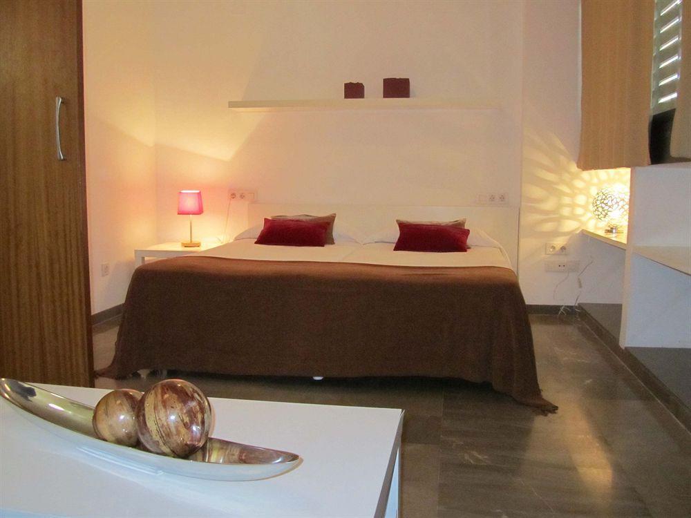 Apartamentos Living Valencia-Vitoria Bagian luar foto