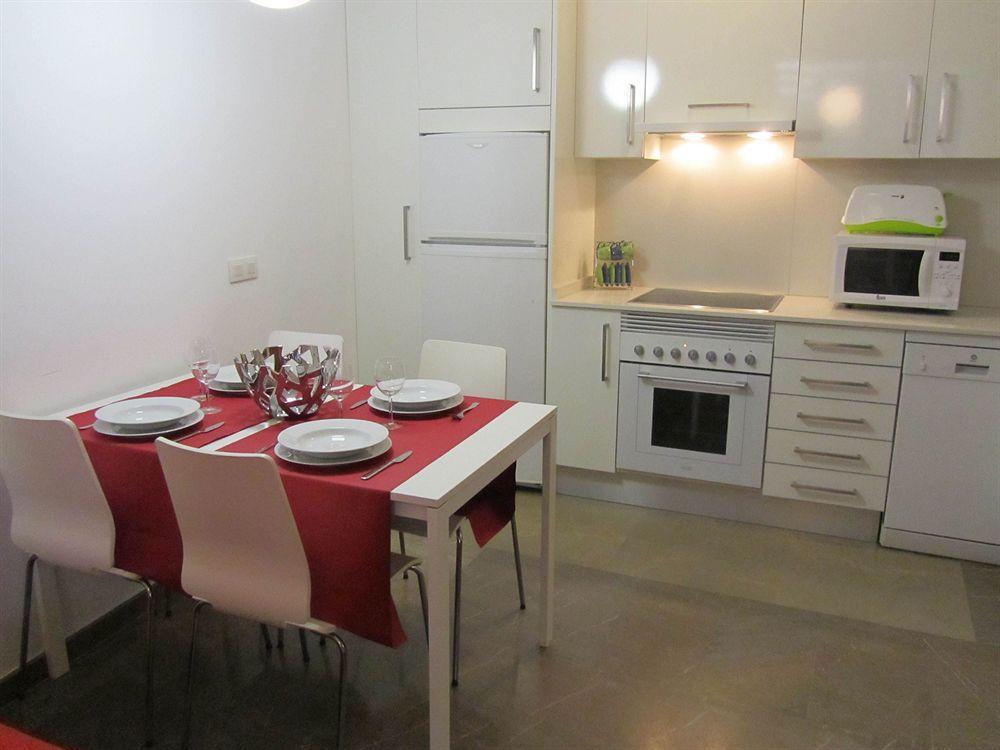 Apartamentos Living Valencia-Vitoria Bagian luar foto