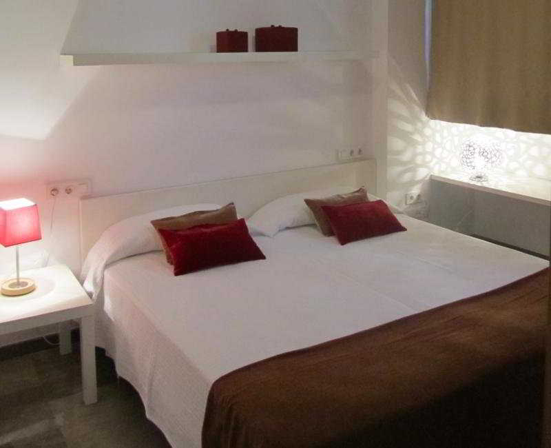 Apartamentos Living Valencia-Vitoria Bagian luar foto